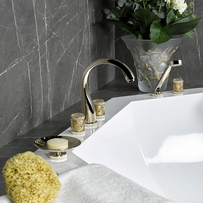 THG Hirondelles Gold Stamped Смеситель на борт ванны, 5 отв., с ручным душем, цвет: Soft gold