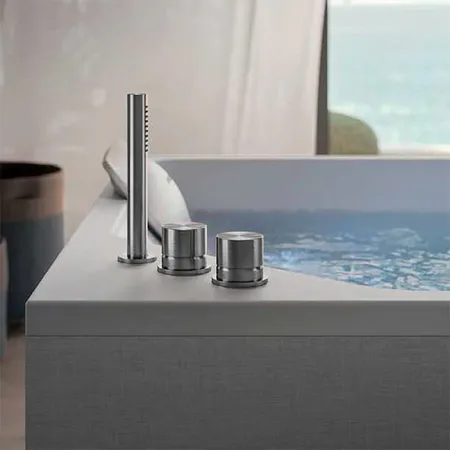 Jacuzzi Lisa Смеситель для ванны Onira, водопад, ручной душ, цвет: Brushed Steel